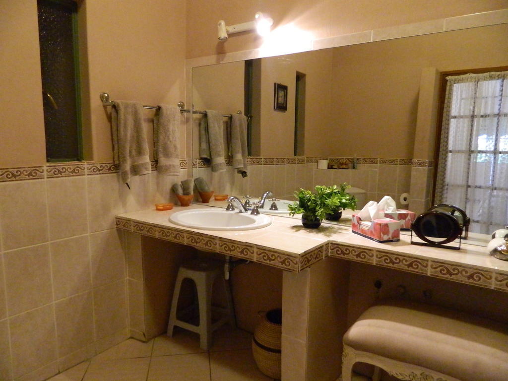Corona Guest Farm Екстер'єр фото